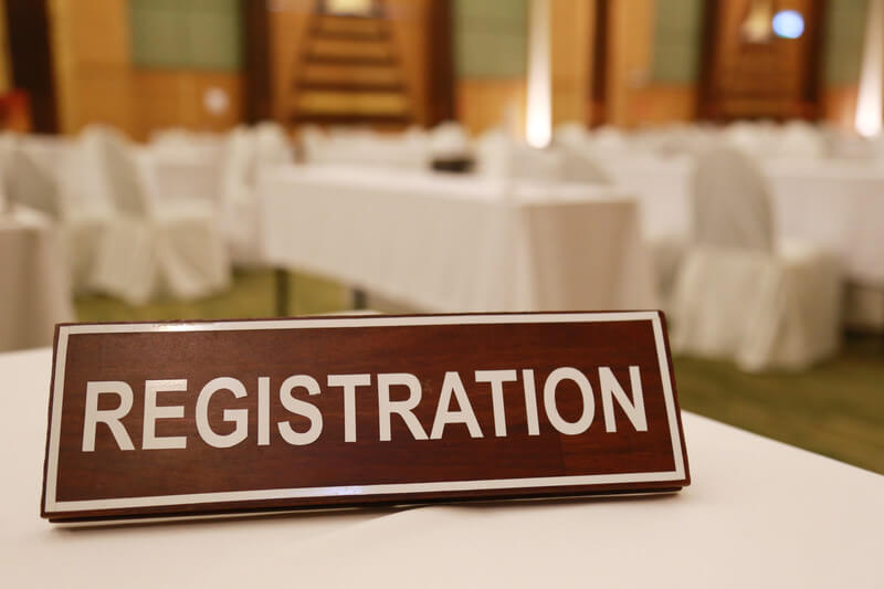 8 Innovative Ways to Welcome Attendees at Event Registration